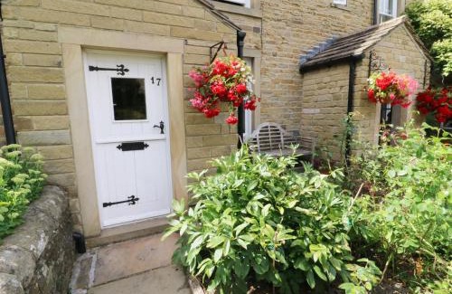 Carleton Casa | Sally's Cottage