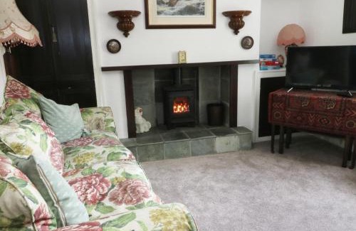 Carleton Casa | Sally's Cottage