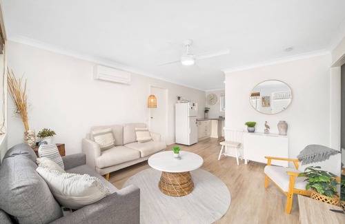 Redcliffe Villa | "Salt-Air Serenity - Stylish 1 Bedroom in Redcliffe”