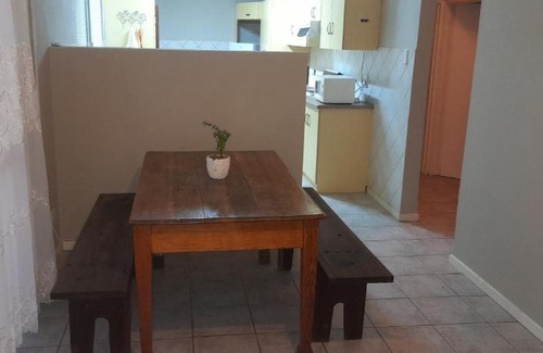 Beaufort West Apartamento | Salt and Pepper Garden Cottage