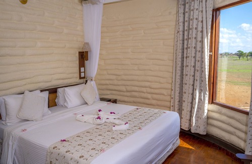 Taita Hills Hotel | Salt Lick Safari Lodge
