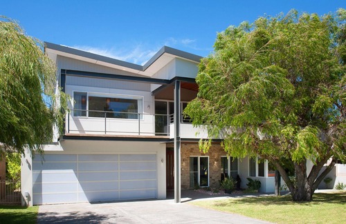 Broadwater Casa | SALT - Luxury Oceanside Oasis