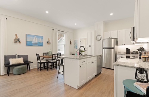 Brunswick Casa | Salt on Wolfe | 2 Bed, 1 Bath
