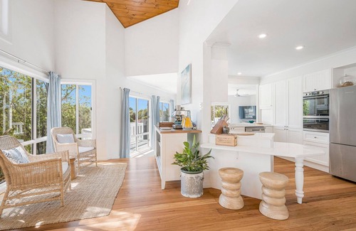 Dunbogan Casa | Salt Spray - Multi Room - 1, 2 or 4 bedrooms available