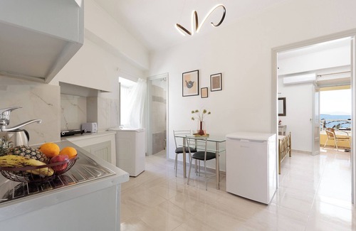 Katavolos Apartamento | Salt & Sun by Konnect - OneBedroom Seaview Apartment, Kaminaki Beach