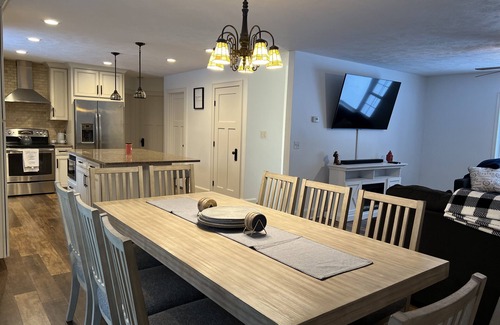Stroudsburg Casa | Salt Water Pool-7 Person Hot tub- Open Concept 4Bd-2ba Home-Game Rm & 2 Firepits