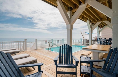 Long Beach Casa | Saltwater Blessing by Oak Island Accommodations