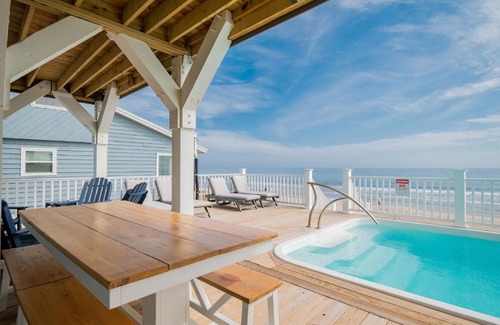 Long Beach Casa | Saltwater Blessing by Oak Island Accommodations