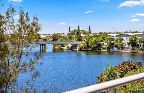 Birtinya Apartamento | Saltwater on the Peninsula