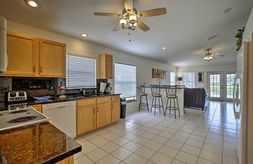 Sabal Harbour Casa | ¡NUEVO! Bradenton Home w / Lanai y piscina de agua salada / spa!