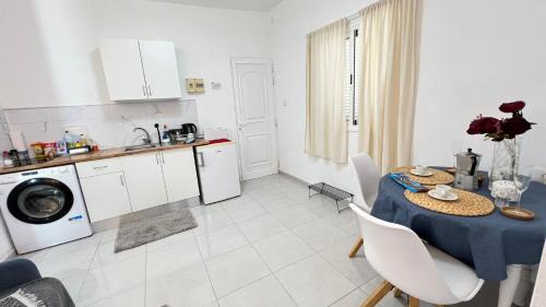 Alcala Apartamento | Salty Breeze Apartment in center of Alcalá