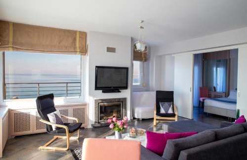 Neoi Epivates Apartamento | Salty Breeze Beachfront Apartment-Premium Stay