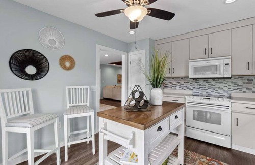 Sea Scape Casa | Salty Bunker | 5200 ft to the beach | Private Pool
