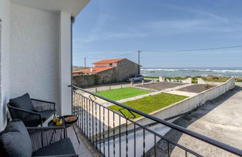 Carreco Apartamento | Salty Escape by Portugal Active