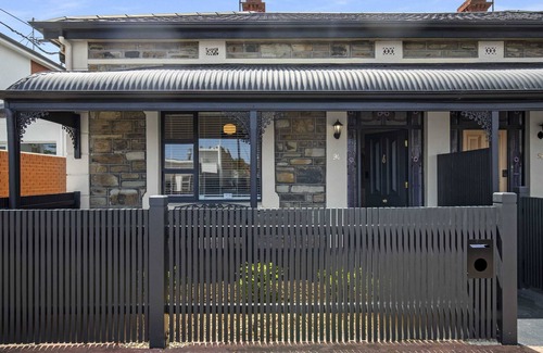 Glenelg South Casa | Salty Pines - Large 3BR Glenelg South