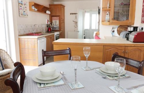 Benllech Casa | Salty Puffin
