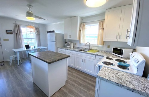 Grand Isle Casa | Salty Sunsets - Beach Access - Island Realty