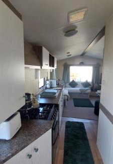 Towyn Otro | Sam's Caravan Hire Golden Gate