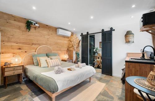 Toulon Casa | Samadhi - Gite avec jardin et spa