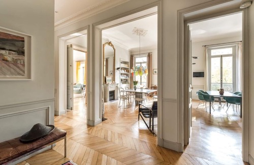 Figares Casa | Samanta Narzan 2BD ubicado de Cifrantelo