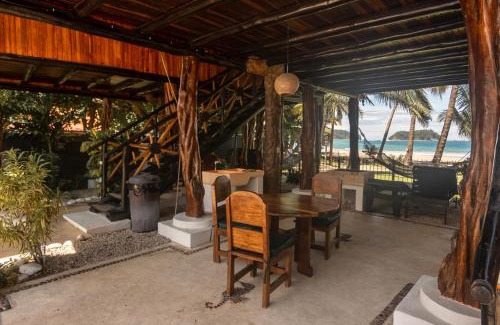 Sámara Hotel | Samara Tree House Inn