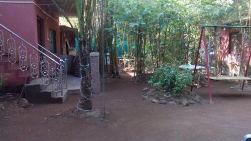 Tivarekar Wadi Cama Y Desayuno | Samartha Cottage, Varsoli