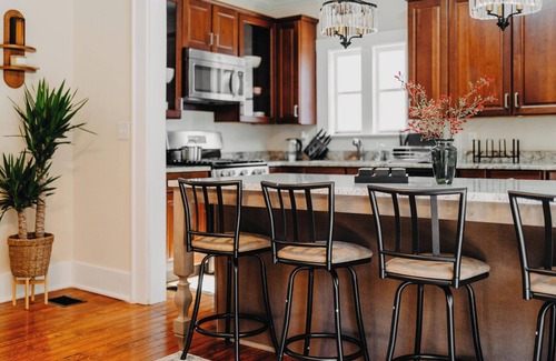 South Division Casa | Samaya House Cozy 2BR 2 Baths Downtown Orlando