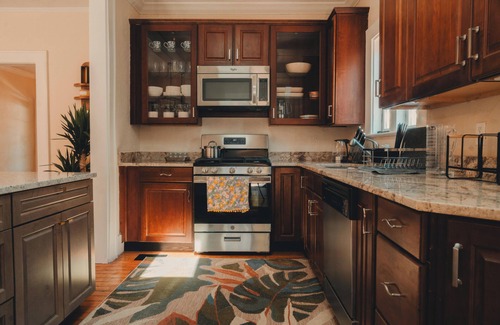 South Division Casa | Samaya House Cozy 2BR 2 Baths Downtown Orlando