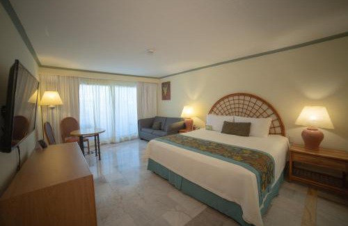 Flamingos Hotel | Samba Vallarta All Inclusive