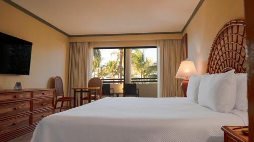 Flamingos Hotel | Samba Vallarta All Inclusive