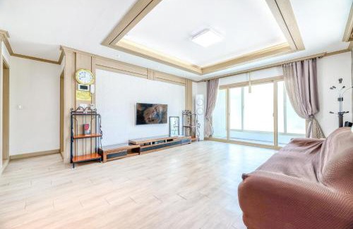 Samcheok Casa | Samcheok Greenhyang Pension