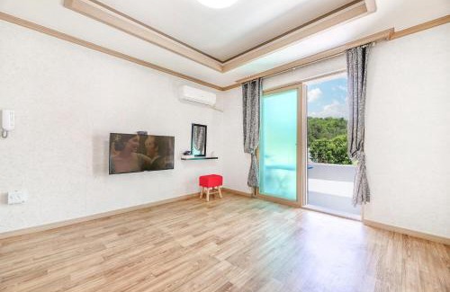 Samcheok Casa | Samcheok Greenhyang Pension