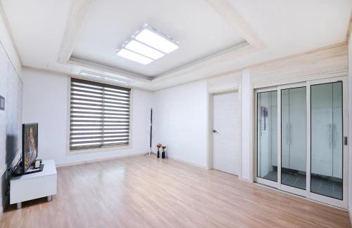 Samcheok Casa | Samcheok Jisu Pension