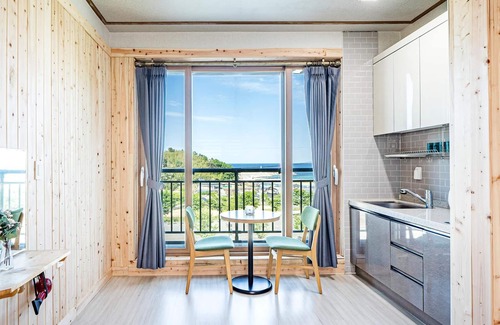 Samcheok Casa | Samcheok Neulpuleun Pension