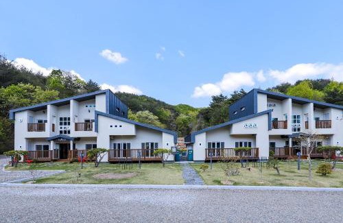 Samcheok Casa | Samcheok Yonghwa Silkroad Pension