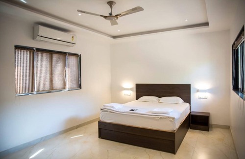 Rajapur Hotel | SAMINDER BEACH HOUSE