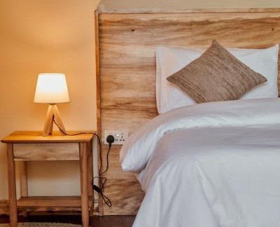 Arusha Cabina | Samora River Lodge
