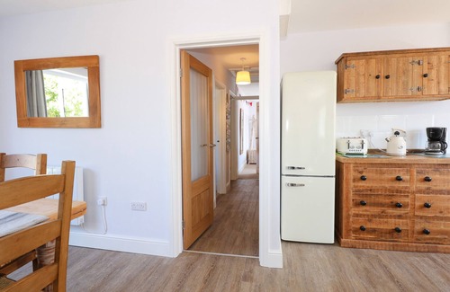Anderby Creek Casa | SAMPHIRE, pet friendly, country holiday cottage in Anderby Creek