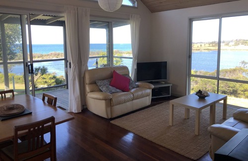 Bermagui Casa | Samten Pa Seaside Cottage