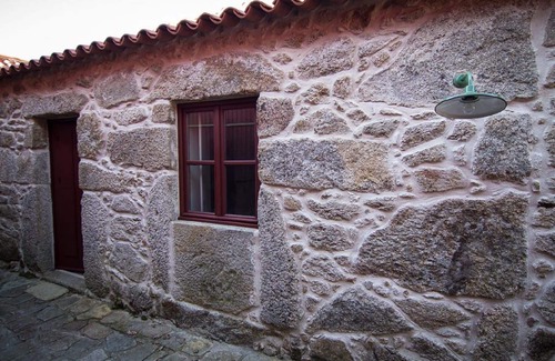 Macieira de Cambra Cabaña | Samuel House y Derminda - Abuelos Casas