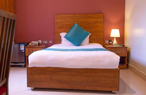 Kampala Cama Y Desayuno | SamWeb Bed and Breakfast