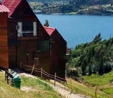 Tota Casa | SAN ALEJO- CABAÑAS Y CAMPING
