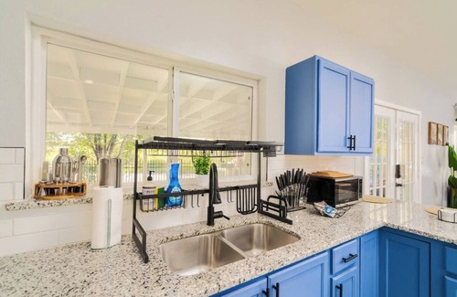 Highland Park Casa | San Antonio Charming 3 br 2 bath 6 min to downtown