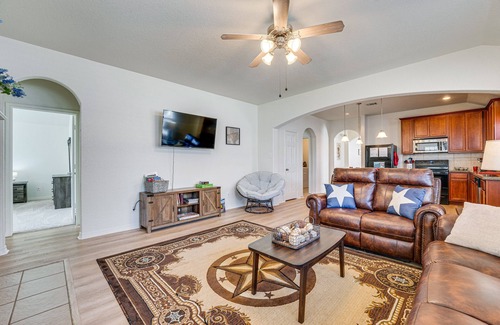 San Antonio Casa | San Antonio Home w/ Game Room, 9 Mi to SeaWorld!