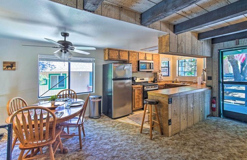Arrowbear Lake Cabina | San Bernardino Mtn Retreat w/ Furnished Deck