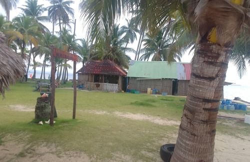 Nusatupo Cabina | San Blas Tour Aridub