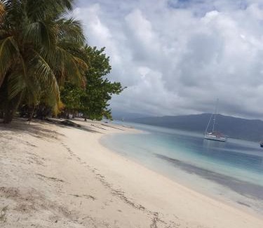Carti Tupile Cabina | San Blas Tours Aridub