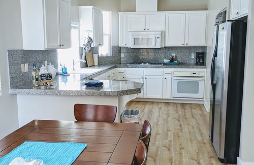 San Onofre Casa | Sunny Family Retreat (Militares, personal de primeros auxilios, contacto de enfermería para descuento)