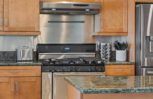 Loma Portal Casa | San Diego coastal home with downtown views! by RedAwning