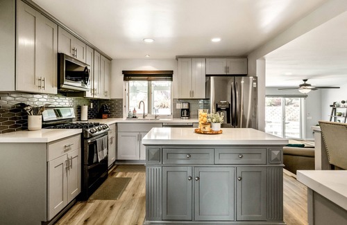 Rancho Penasquitos Casa | San Diego Family Getaway | Spa, Pool, and Patio